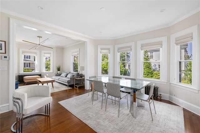 26 Narragansett Avenue, Newport, RI 02840