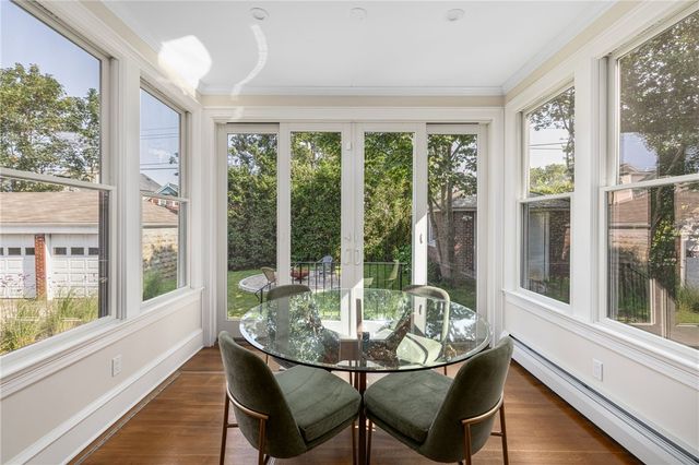 26 Narragansett Avenue, Newport, RI 02840