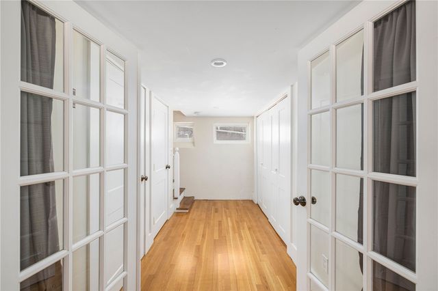 26 Narragansett Avenue, Newport, RI 02840