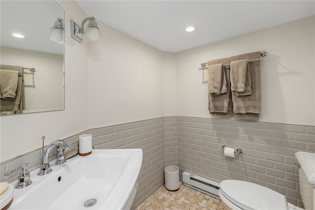 26 Narragansett Avenue, Newport, RI 02840