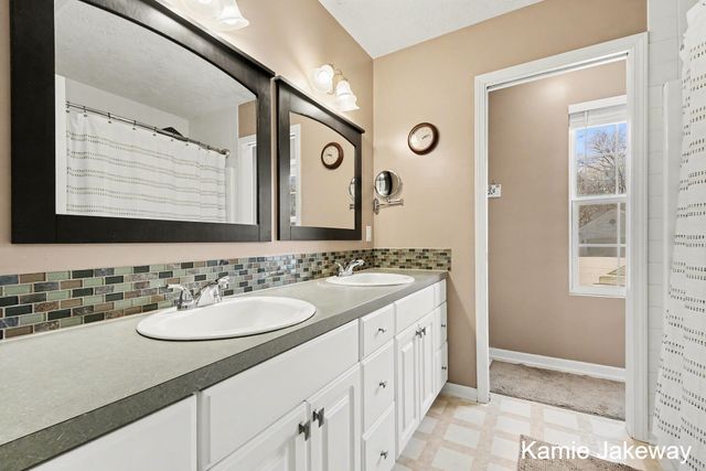 4041 Tallman Creek Drive NW, Grand Rapids, MI 49534