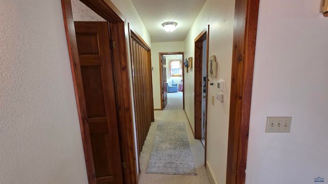 4201 WONDERLAND DR, Rapid City, SD 57702