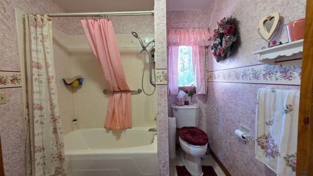 4201 WONDERLAND DR, Rapid City, SD 57702