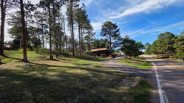 4201 WONDERLAND DR, Rapid City, SD 57702
