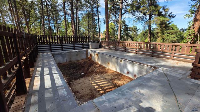 4201 WONDERLAND DR, Rapid City, SD 57702