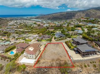 132 Hoolako Place, Honolulu, HI 96825