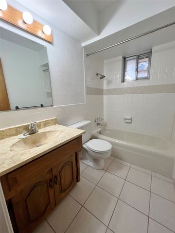 1008 Pine Tree Lane, Desoto, TX 75115