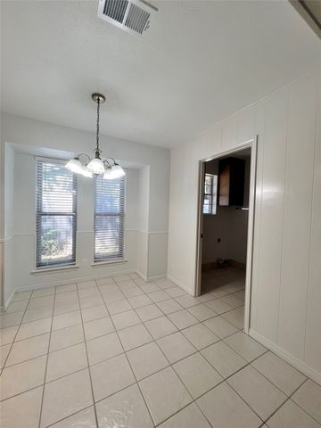 1008 Pine Tree Lane, Desoto, TX 75115