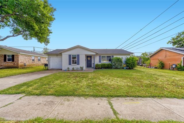 216 N Prairie View Road, Crowley, TX 76036