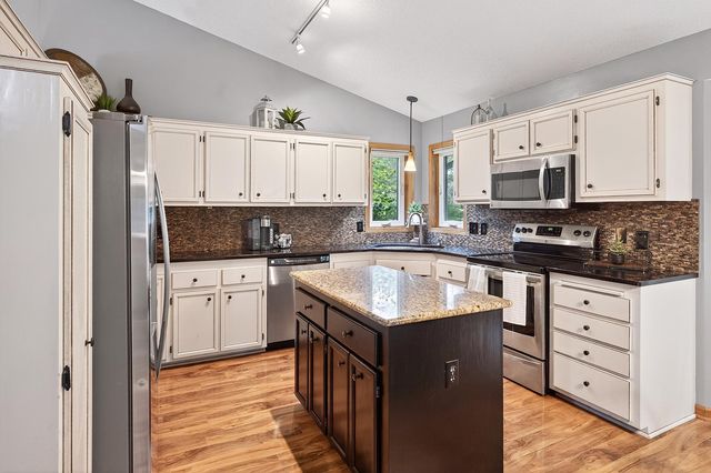 5817 Cardinal Ridge Trail SE, Prior Lake, MN 55372
