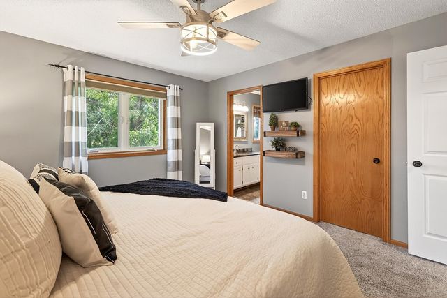 5817 Cardinal Ridge Trail SE, Prior Lake, MN 55372