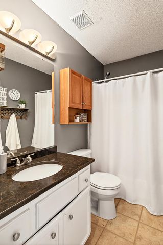 5817 Cardinal Ridge Trail SE, Prior Lake, MN 55372