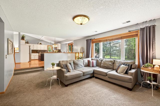 5817 Cardinal Ridge Trail SE, Prior Lake, MN 55372