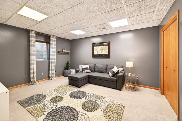 5817 Cardinal Ridge Trail SE, Prior Lake, MN 55372