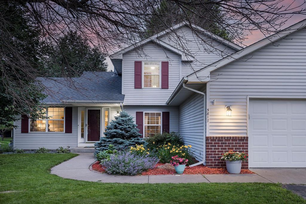 5817 Cardinal Ridge Trail SE, Prior Lake, MN 55372