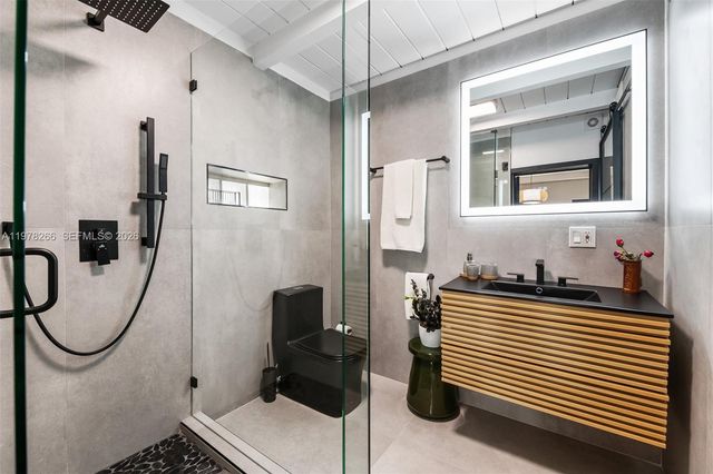 2860 SW 13th Court, Fort Lauderdale, FL 33312