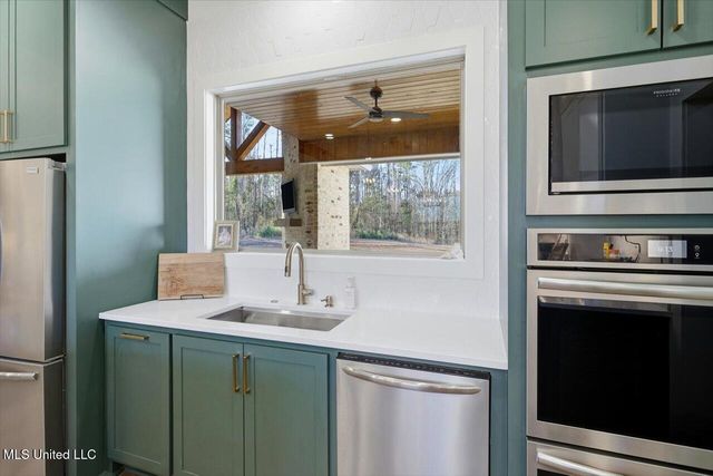 175 Woods Road, Madison, MS 39110