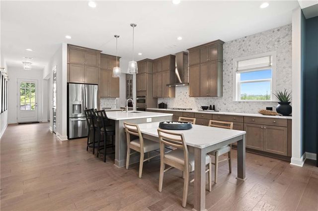 92 East Harbor Drive, Dawsonville, GA 30534