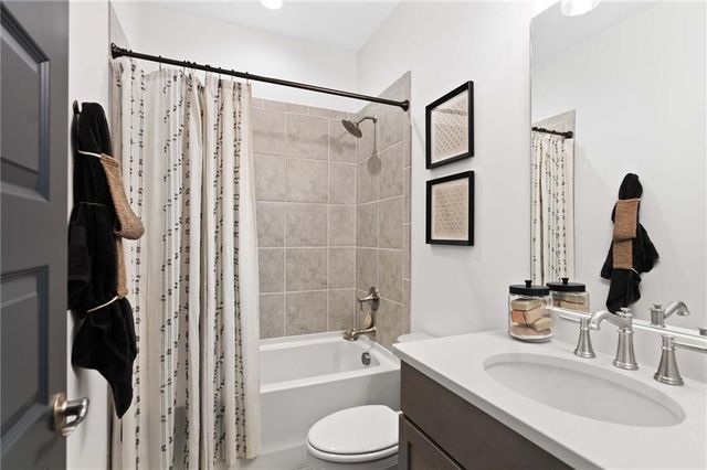 92 East Harbor Drive, Dawsonville, GA 30534