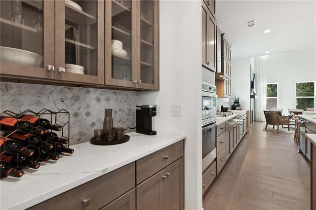 92 East Harbor Drive, Dawsonville, GA 30534