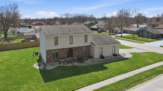5826 Thoreau Avenue, Fort Wayne, IN 46815