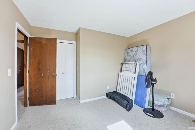 5826 Thoreau Avenue, Fort Wayne, IN 46815