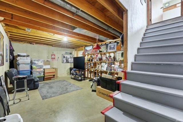 5826 Thoreau Avenue, Fort Wayne, IN 46815