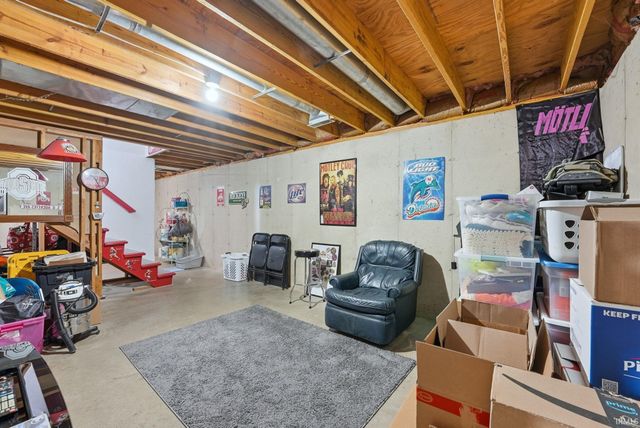 5826 Thoreau Avenue, Fort Wayne, IN 46815