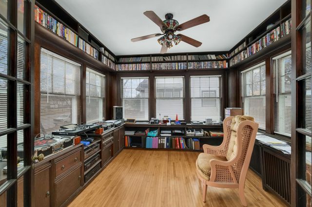3940 Park Avenue S, Minneapolis, MN 55407