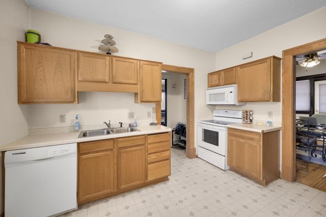 3940 Park Avenue S, Minneapolis, MN 55407