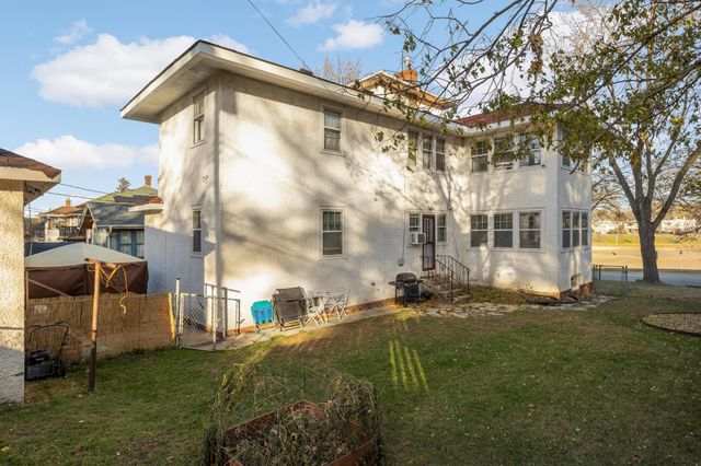 3940 Park Avenue S, Minneapolis, MN 55407