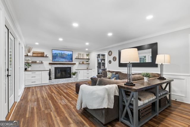 8850 Willowbrae Lane, Roswell, GA 30076