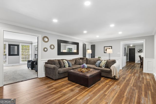 8850 Willowbrae Lane, Roswell, GA 30076