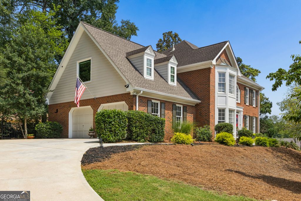 8850 Willowbrae Lane, Roswell, GA 30076