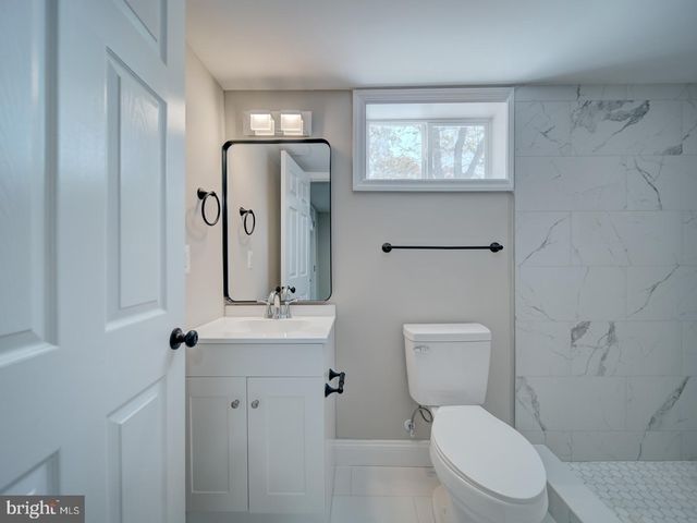 6211 42 AVE, Hyattsville, MD 20781