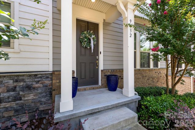 9432 Ainslie Downs Street, Charlotte, NC 28273