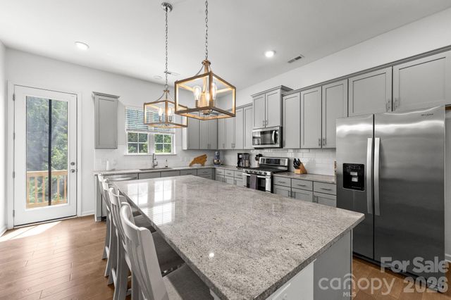 9432 Ainslie Downs Street, Charlotte, NC 28273