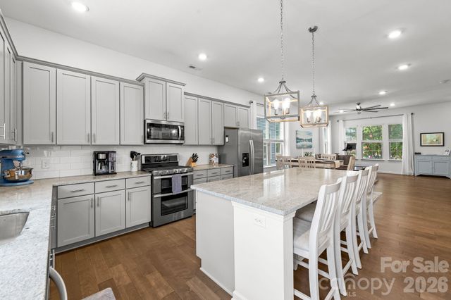 9432 Ainslie Downs Street, Charlotte, NC 28273