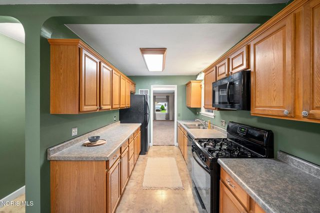 2706 106th Street, Toledo, OH 43611
