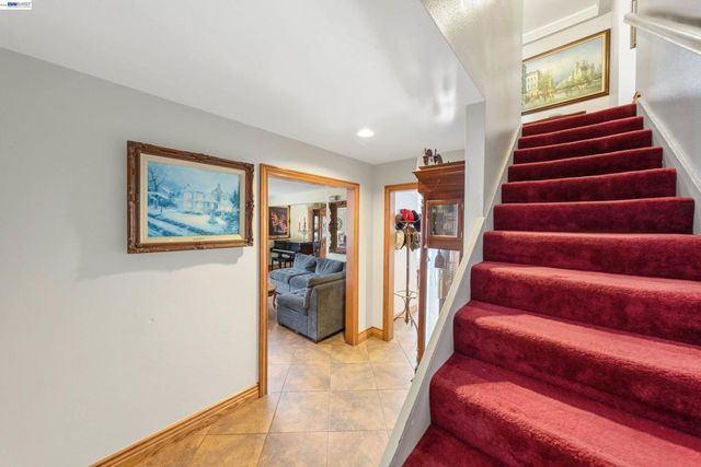 1622 Pegasus St, Newport Beach, CA 92660