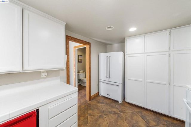 1622 Pegasus St, Newport Beach, CA 92660