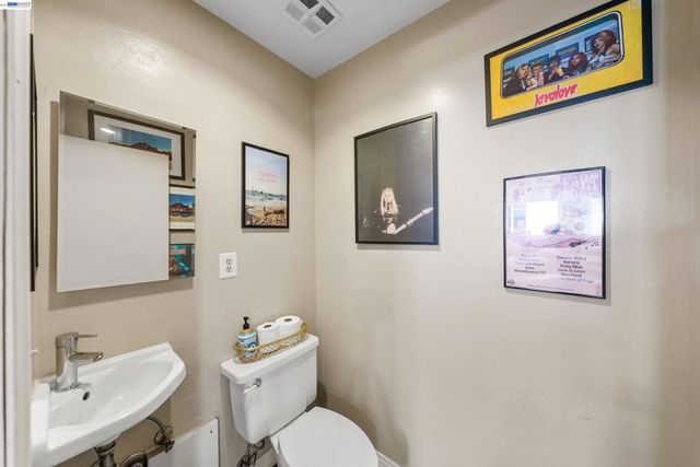 1622 Pegasus St, Newport Beach, CA 92660