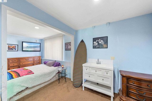 1622 Pegasus St, Newport Beach, CA 92660