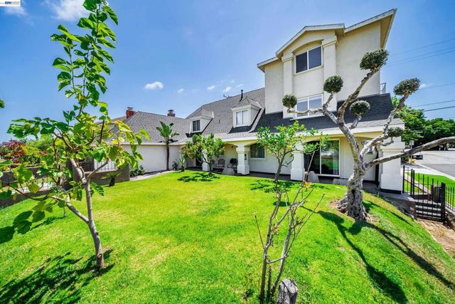 1622 Pegasus St, Newport Beach, CA 92660