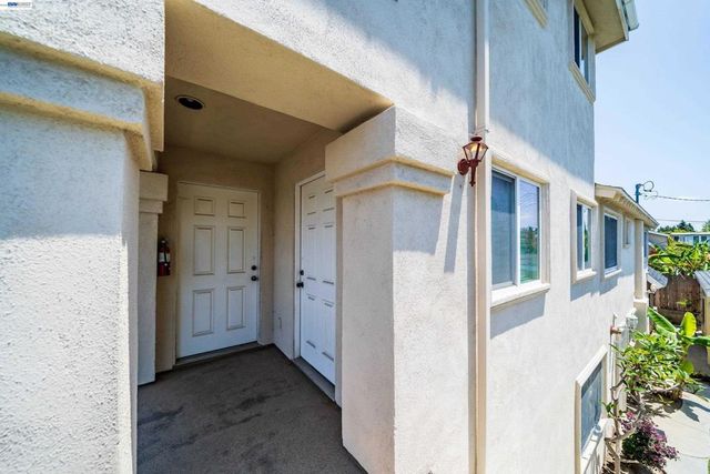 1622 Pegasus St, Newport Beach, CA 92660