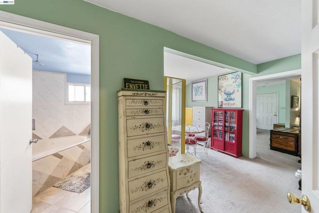 1622 Pegasus St, Newport Beach, CA 92660