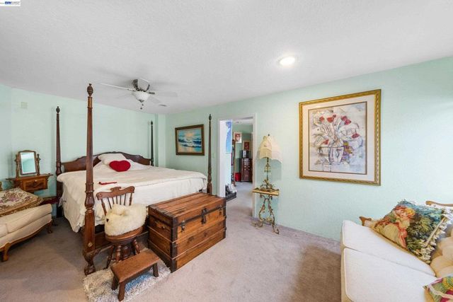 1622 Pegasus St, Newport Beach, CA 92660