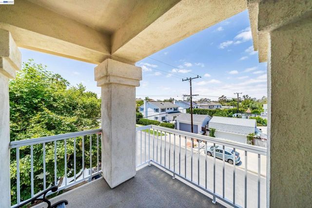 1622 Pegasus St, Newport Beach, CA 92660