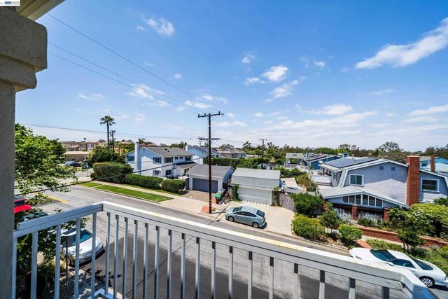 1622 Pegasus St, Newport Beach, CA 92660