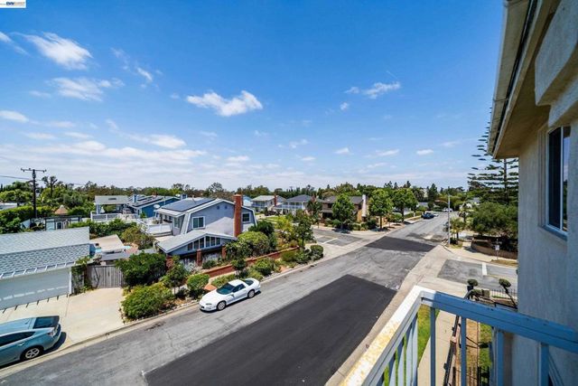 1622 Pegasus St, Newport Beach, CA 92660